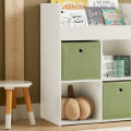 Miniatyrbillede 8 af 8: Rootz børnebogreol med 2 stofæsker - Legetøjshylde - Opbevaringsstativ - MDF-konstruktion - Væg sikker vippelås - Pladsbesparende design - 60 cm x 36