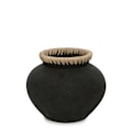 Miniatyrbillede 1 af 8: Rootz Styly Black Vase - Terracotta Masterpiece - Eartancware - Coastal Vibes - 29 cm x 29 cm x 23 cm