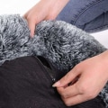 Miniatyrbillede 5 af 9: Rootz Pet Bed - Hundeseng - Hundeseng - Katteseng - Katteseng - Blød - Anti-Slip - PV Velvet - 70 cm - Grå