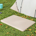 Miniatyrbillede 7 af 10: Rootz Camping luftmadras - Oppustelig seng - Udendørs liggeunderlag - Vandtæt polyester - Fodpumpe inkluderet - 195cm x 140cm x 10cm