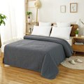 Miniatyrbillede 10 af 10: Rootz Vendbart Sengetæppe - Sofatæppe - Polyester - Åndbar - Alsidig - Mørkegrå - 360 g/m² - 1 cm Kant - 150 cm x 200 cm