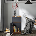 Miniatyrbillede 2 af 8: Rootz Elegant Bedside Table - Side Bord - Natbord - Rigelig opbevaring - 30x56x30cm - Grå og brunt læder