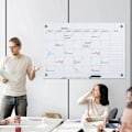 Miniatyrbillede 8 af 8: Rootz Whiteboard - Tavlekalender - Organisering af ferieplaner og månedlig planlægning - 1 penneholder - 4 tuscher og viskelæder - 90 x 60 cm