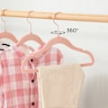 Miniatyrbillede 2 af 7: Rootz 50 Pack Børnetøjsbøjler - Børnebøjler - Fløjlsbøjler - Pladsbesparende - Anti-Slip overflade - 30 cm x 0,5 cm x 20,5 cm