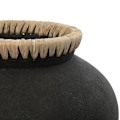 Miniatyrbillede 8 af 8: Rootz Styly Black Vase - Terracotta Masterpiece - Eartancware - Coastal Vibes - 29 cm x 29 cm x 23 cm