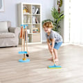 Pikkukuva 2 / 6: Hape Toys - Tukiteline moppia varten ja siivoussetti - HAPE Blå