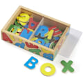 Pikkukuva 1 / 4: Koulutuslelu - MELISSA & DOUG - 52 Puinen Aakkosimagneetti - Suuret ja pienet magneettikirjaimet Flerfärgad