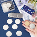 Miniatyrbilde 4 av 5: Eske med 40 stk. rustfrie stål trykte blanke skiver, bulk DIY smykkehåndverk navnelapper halskjede øredobber (W)