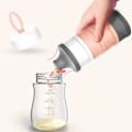 Miniatyrbild 5 av 5: Formeldispenser  Spillsäker Portabel Stapelbar Mjölkpulverdispenser för Bebisar  Snacksförvaringsbehållare  BPA-fri  4 Portioner Rosa