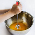 Miniatyrbillede 5 af 5: Hånddrevet æggepisker, rustfri stålpisker til hjemmet, alsidigt værktøj til æggepisker, mælkeskummer, hånddrevet mixer (30 cm, rød)