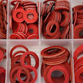 Miniatyrbillede 2 af 5: Fiber Skiver Sortiment, 600 stk. 12 Størrelser Assorterede Røde Stål Papir Isolationsskiver med Opbevaringsboks
