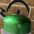 Miniatyrbillede 4 af 4: Hjemmefløjtende kedel til gaskomfur 3l rustfrit stål flaske (rød)
