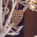 Miniatyrbillede 4 af 5: 100 stk. (5 cm) - Rustikke træhjerter til hobbyprojekter - til bryllupsdekorationer