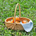 Miniatyrbilde 4 av 5: Kurv med Håndtak Flettet Kurv Bryllup Blomsterpikekurv Piknik, Frukt, Grønnsaker, Organisering