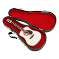 Miniatyrbild 2 av 5: Mini Gitarr Modell Vit 13 cm Lång Slät Trä Rik Detaljering Miniatyr Trägitarr för Bord Hylla Skåp