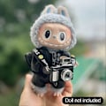 Miniatyrbild 1 av 5: 17cm Mini Plyschdockas Kläder Outfit Tillbehör För Korea Kpop Exo Labubu Idol Dockor Läderjacka Set Kläder Gåva 05 1set and camera