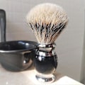 Miniatyrbilde 3 av 5: 100% Silvertip Grevlinghår Barberkost, Håndlaget Barberkost med Fint Resin Håndtak og Rustfritt Stål Base (Svart)