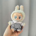 Miniatyrbild 1 av 5: Original Andra Generationens Labubu Monster Have A Seat Serie Söt Docka Klädleksak Ornament Endast Kläder Söt Dockleksak Present-Labubu 22