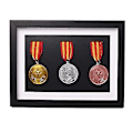Miniatyrbild 1 av 5: Medaljlåda i massivt trä, trämonter för medaljer och hedersutmärkelser-hy