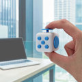 Miniatyrbild 2 av 5: Stress Ångest Tryckavlastande Leksak Perfekt för Vuxna och Barn (Vit & Blå)