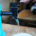 Miniatyrbild 1 av 5: 1,5L Öldispenser Torn Lätt Att Rengöra Integrerad Kran med Isrör Klar Dryckestorn Dispenser