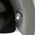 Miniatyrbillede 4 af 4: 5 stk. Støvhætter til bil omkring aluminiumshjul Dækventilhætter Rød