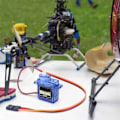 Miniatyrbild 4 av 5: 10 st SG90 9G Mini Servo Servomotor för RC-plan Robotarm Fastvinge Servomotorstyrning för Luft