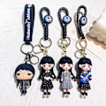 Miniatyrbillede 3 af 5: Wednesday Adams Nøglering Dukke Horror Kæledyr Hånddukke Nøglering Tilbehør Taske Vedhæng Dreng Pige Gave 3