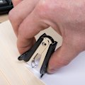 Miniatyrbillede 5 af 5: Hæfteklammerfjerner, Hæfteklammeudtrækker, Ekstra bredt fingergreb, stålkæber, pakke med 3, sort høj kvalitet