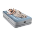 Miniatyrbild 3 av 5: INTEX Dura-Beam Plus Comfort 1-p Luftmadrass med USB pump