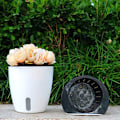 Miniatyrbild 3 av 5: Självbevattnande kruka Väggmonterad växtvägg Hängande lat blomkruka Växtkruka Vattenabsorberande växtbehållare
