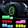 Miniatyrbild 1 av 5: 4 st/set fluorescerande däckventilhattar, självlysande automatisk hjulluftventilhatt, universella dekorationstillbehör för bil/SUV/cykel/lastbilar/motorcyklar - red