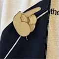 Miniatyrbild 4 av 5: 3 st Roliga Träfingrar Brosch Mellanfinger Nål DIY-kit, Vikbart Mellanfinger Nål Present