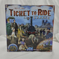 Miniatyrbillede 4 af 5: Engelsk og amerikansk version af Ticket To Ride Europe brætspil kort