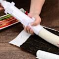 Miniatyrbilde 1 av 5: Sushirull-verktøy - Enkelt Sushi-sett - Hvit - Perfekt for både nybegynnere og eksperter