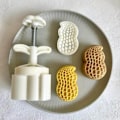 Miniatyrbillede 2 af 5: Månekakeform i Plastik - Sød Jordnøddestøbeform - Månekakeforme til Mellemaften - DIY Bageform til Månekake