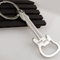 Miniatyrbild 2 av 4: Gitarr flasköppnare nyckelring prydnadssak