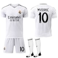 Miniatyrbillede 1 af 4: 2024-25 Real Madrid Hjemmebanetrøje 10 Modric 9 Mbappe 7 Vinicius 8 Kroos 5 Bellingham Børn og Voksen Fodboldtrøje med Strømper No. 10 L No. 10