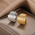Miniatyrbilde 2 av 6: Punk Stil Geometriske Store Ringer Rustfritt Stål Justerbare Brede Ringer For Rock Kvinner Menn Smykker anillo hombre Sitrongul Lemon Yellow Resizable
