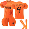 Pikkukuva 1 / 2: Uusi Real Madrid Special Edition Lasten Pelipaita Nro 9 Mbappe Oranssissa Orange 22