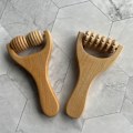 Miniatyrbilde 4 av 5: 3 stk massasjeredskaper i tre, manuelle massasjeruller for ryggmuskler, avslapper lår, muskler i hele kroppen