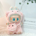 Miniatyrbild 1 av 5: [HH] 17cm Labubu Docka Kläder Tillbehör Set Mini Docka Kostym Gåva Röd Liten Svan Panda Jumpsuit Uppsättning för DIY Samlare style 5 with bag