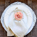 Miniatyrbilde 3 av 5: 12 stk blomsterserviettringer, håndverk vinranke design serviettholderringer borddekorasjoner for bryllup, val