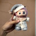 Miniatyrbild 1 av 2: [HH] Labubu Kläder Märkesdesign Kläder Labubu Kläder Väska Skor Utsmyckning Dekorationer Förklädnad Pajamas duffy the suit