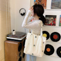 Miniatyrbillede 10 af 10: Elegant Stor Kapacitet Canvas Tote Taske med Blomsterbroderi til Bøger, Arbejde og Skole - Stilfuldt Abrikos Design, One Size