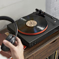Pikkukuva 5 / 9: JBL Spinner BT - Langaton Bluetooth-levysoitin AptX-HD:llä ja R