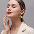 Miniatyrbillede 3 af 4: Sterling sølv daisy øreringe solsikke blomst flere farver White one size