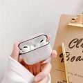 Miniatyrbillede 2 af 3: Airpods Pro skal i træmønster til mænd stødsikker White one size