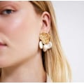 Miniatyrbilde 1 av 2: Earrings with gold and pearls Gold one size