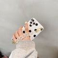 Miniatyrbillede 3 af 6: iPhone 12 & 12 Pro-etui prikket sort og hvid med ankelrem White one size